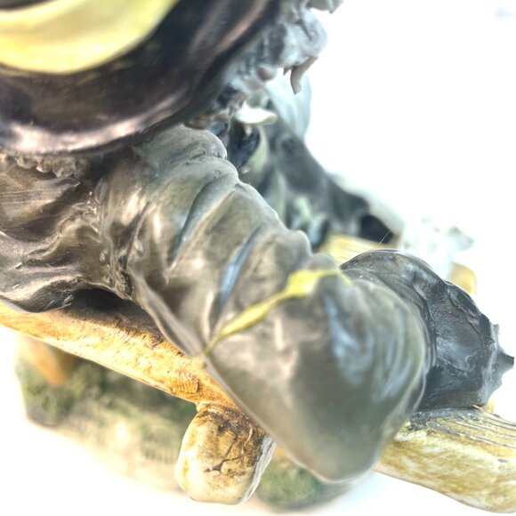 Vintage Large Capodimonte "Hobo On Bench" Italian Porcelain Figurine, 9.5" - Picture 14 of 16